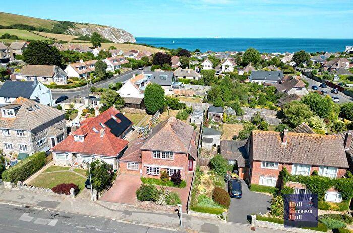4 Bedroom Detached House For Sale In Redcliffe Road, Swanage, BH19