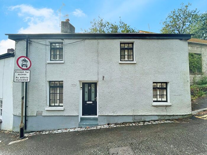 3 Bedroom Terraced House For Sale In West Road, Bridgend, CF31