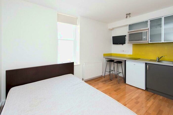 Apartment To Rent In Greenland Street, London, NW1