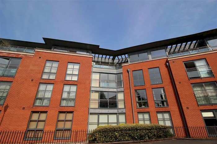 3 Bedroom Flat To Rent In East Cliff, Preston, PR1