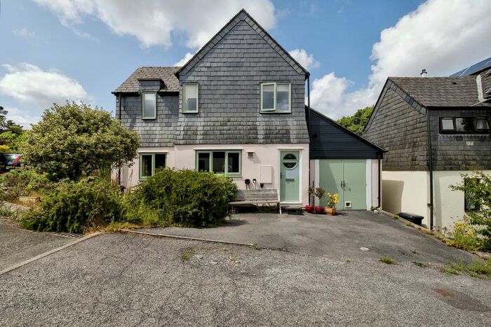 4 Bedroom Detached House For Sale In Riverside, Totnes, Devon, TQ9