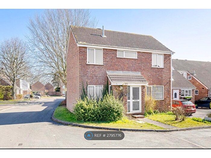 3 Bedroom Detached House To Rent In Pynchbek, Bishop's Stortford, CM23