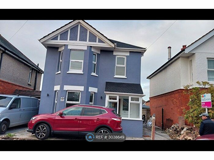 3 Bedroom Detached House To Rent In Highfield Road, Bournemouth, BH9