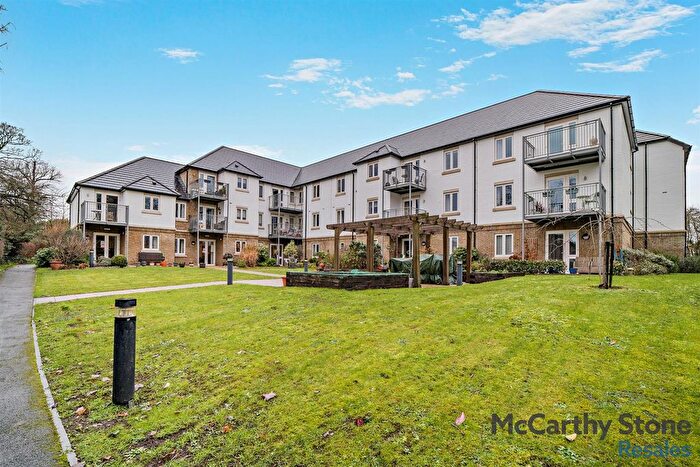 1 Bedroom Flat For Sale In Applegate House, Seymour Road, Trowbridge, BA14