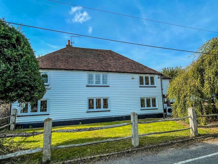 4 Bedroom Detached House For Sale In Erriot Wood, Lynsted, Sittingbourne, ME9