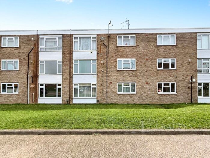 1 Bedroom Apartment For Sale In John Barker Place, Hitchin, Hertfordshire, SG5