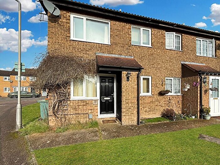 1 Bedroom Terraced House For Sale In Rosedale, Houghton Regis, LU5