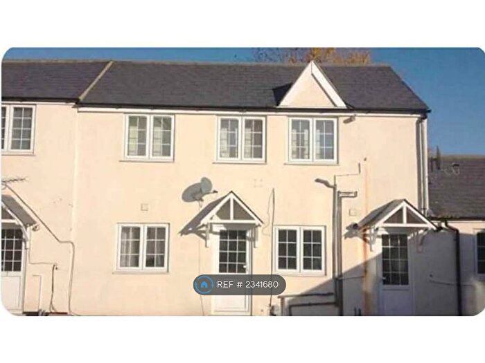 2 Bedroom Flat To Rent In Ashton Road, Luton, LU1