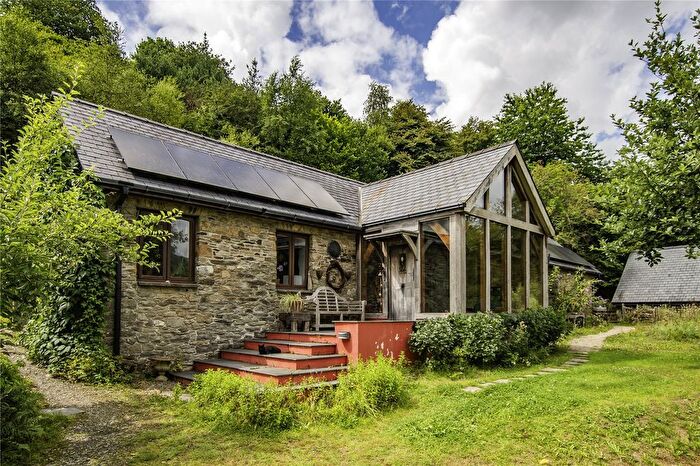 5 Bedroom Barn Conversion For Sale In Coed Y Bryn, Llandysul, Ceredigion, SA44