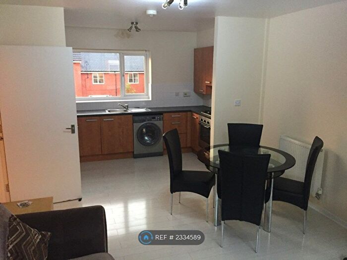 1 Bedroom Flat To Rent In Lundy House, Reading, RG2