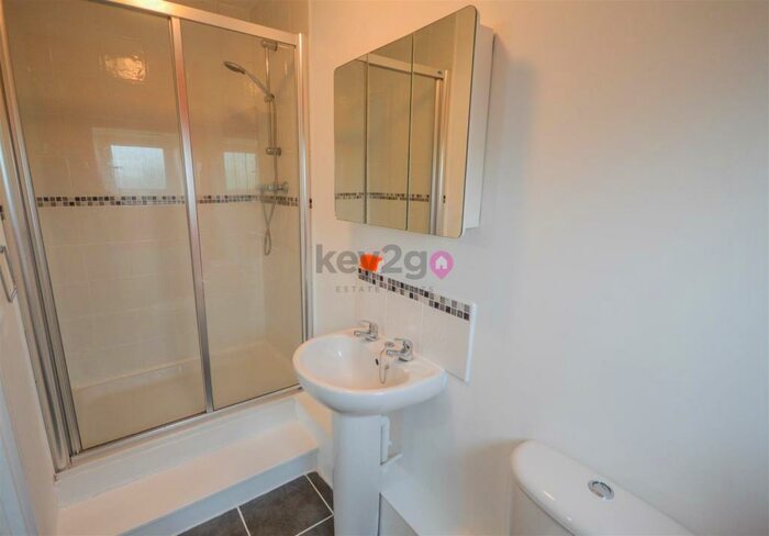2 Bedroom Flat To Rent In Park Grange Mount, Sheffield, S2