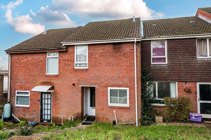3 Bedroom Terraced House For Sale In May Tree Close, Winchester, SO22