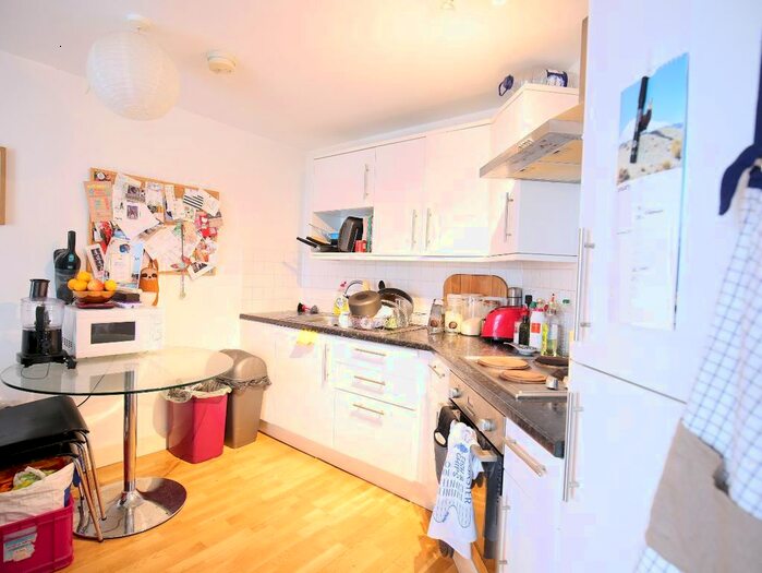 2 Bedroom Flat To Rent In Flat, Bellevue Court, A High Road, London, N22