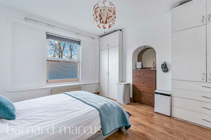 2 Bedroom Flat To Rent In Wellesley Road, London, W4