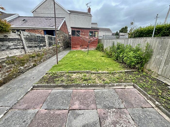 3 Bedroom Terraced House For Sale In Gilbert Crescent, Llanelli, SA15