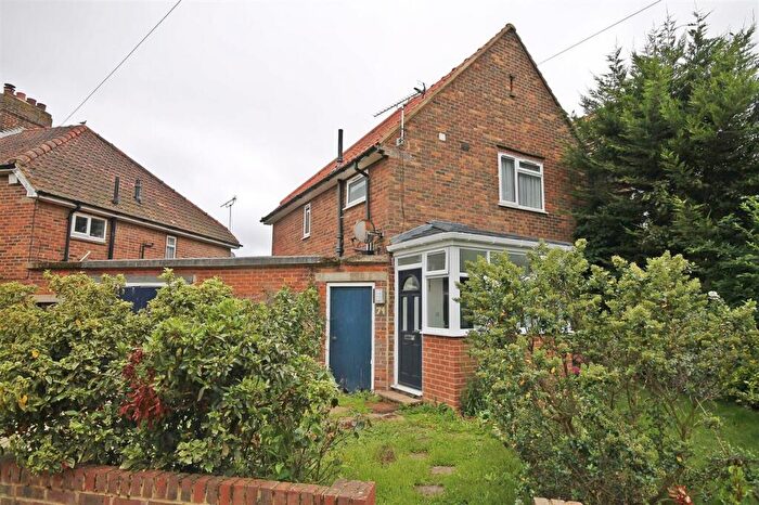 3 Bedroom Semi Detached House For Sale In Mandeville Road, Canterbury, CT2