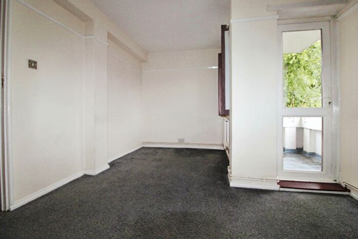 1 Bedroom Flat To Rent In Gauntlett Court, Harrow Road, Sudbury, HA0
