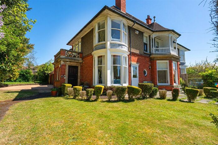 7 Bedroom Semi-Detached House To Rent In Abington Park Crescent, Northampton, NN3