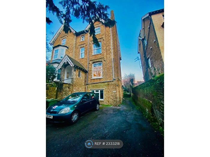 1 Bedroom Flat To Rent In Guildford, Guildford, GU1