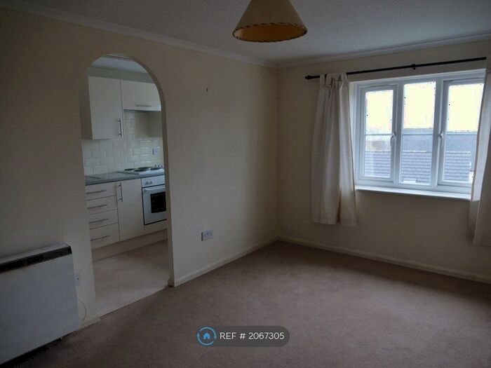 1 Bedroom Flat To Rent In Bussage, Stroud, GL6