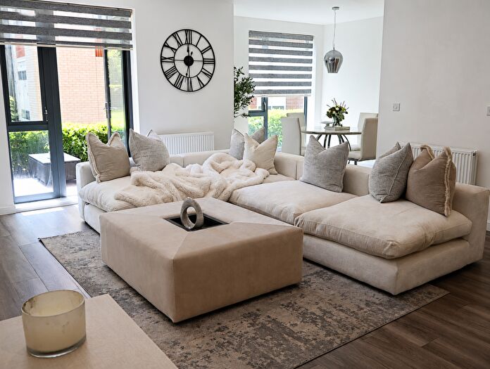 1 Bedroom Flat For Sale In Iron Railway Close, Coulsdon, CR5