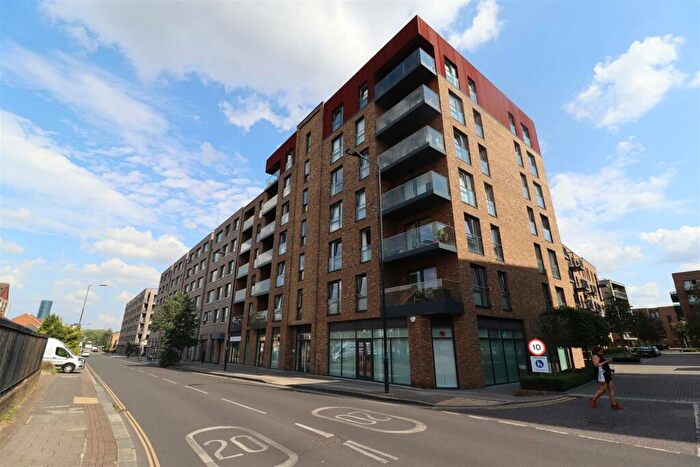 2 Bedroom Apartment To Rent In Plough Way, Surrey Quays, SE16