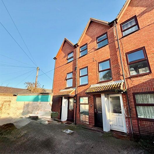 2 Bedroom Maisonette To Rent In Town Wall Mews, Great Yarmouth., NR30