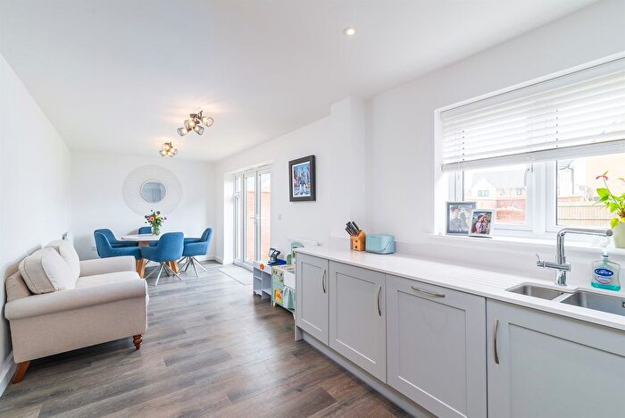 5 Bedroom Detached House For Sale In Mason Drive, Maldon, CM9