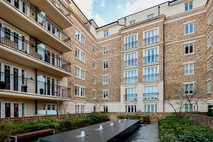 2 Bedroom Flat To Rent In Carnwath Road, London, SW6