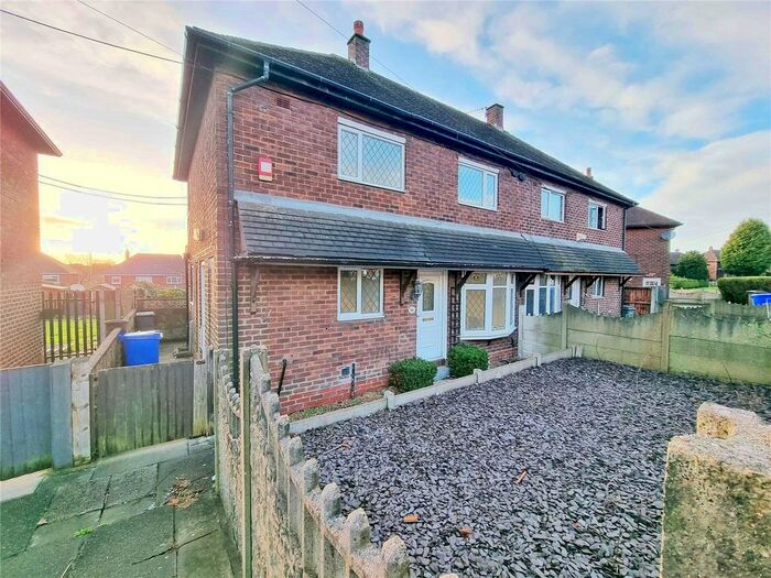 3 Bedroom Semi-Detached House To Rent In Wellfield Road, Stoke-On-Trent, Staffordshire, ST2