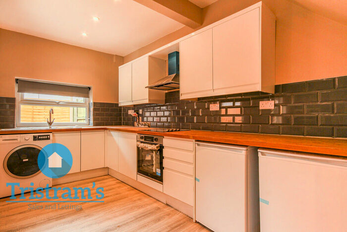 2 Bedroom Apartment To Rent In Sophie Road, Radford, NG7