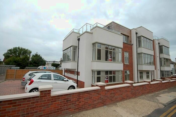 1 Bedroom Flat To Rent In Fitzroy Road, Whitstable, Kent, CT5