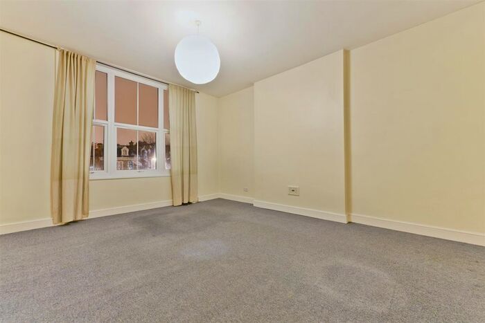 2 Bedroom Property To Rent In Sunderland Mount, Sunderland Road, London, SE23