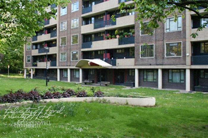 3 Bedroom Apartment To Rent In Old Street, London, EC1V