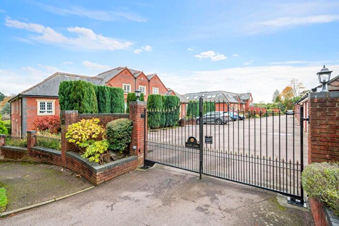 2 Bedroom Flat For Sale In St. Monicas Road, Kingswood, KT20