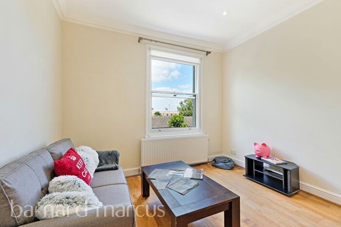 3 Bedroom Flat To Rent In Chippenham Road, Maida Vale, London, W9