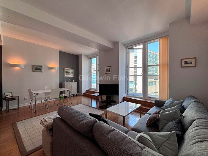 1 Bedroom Flat For Sale In Century Buildings, St Mary`S Parsonage, Deansgate, M3