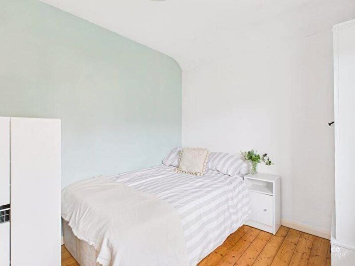 5 Bedroom Semi-Detached House To Rent In Southall Avenue, Brighton, BN2