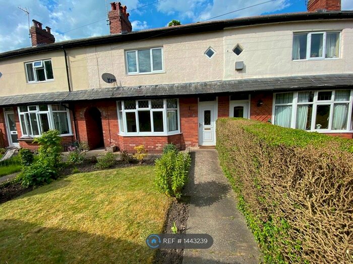 2 Bedroom Terraced House To Rent In St Nicholas Walk, Harrogate, HG2