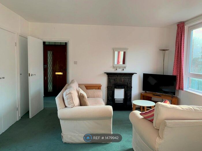 Studio To Rent In Wincott Street, London, SE11