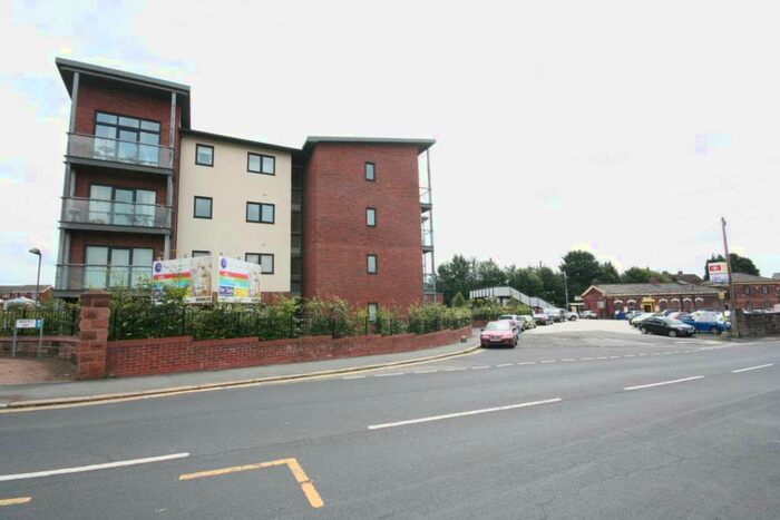 2 Bedroom Flat To Rent In Bridgefield Court, Prescot, L34