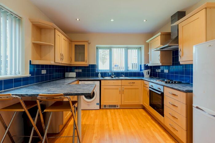 2 Bedroom Flat To Rent In Barnsdale Close, Loughborough LE11