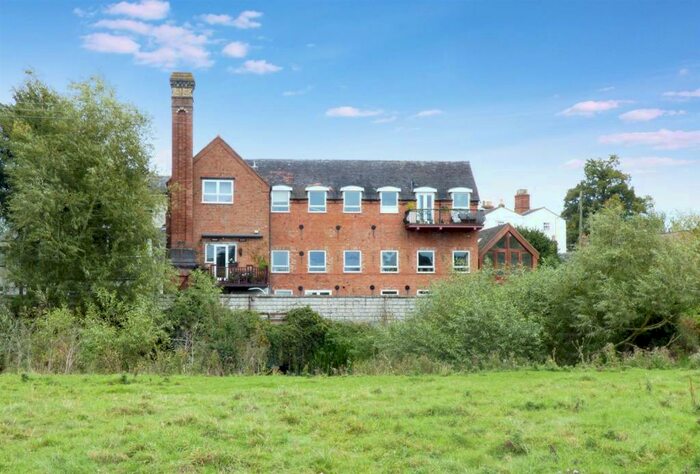 2 Bedroom Apartment To Rent In Clifford Mill, Clifford Chambers, CV37