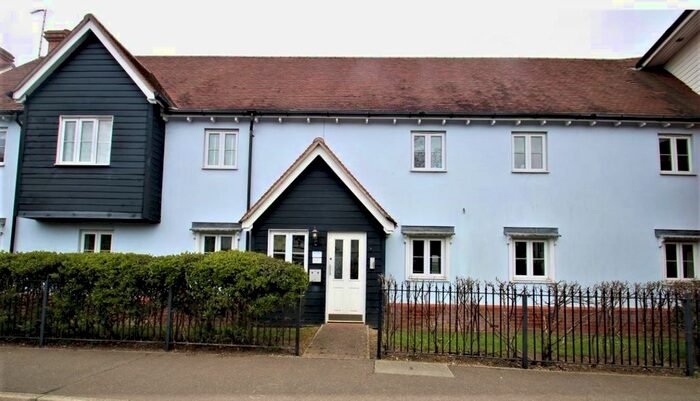 2 Bedroom Flat To Rent In Marsh Crescent, Rowhedge, Colchester, CO5