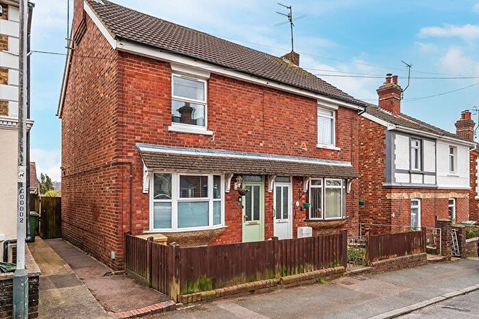 3 Bedroom Semi Detached House For Sale In Colebrook Road, Tunbridge Wells, TN4