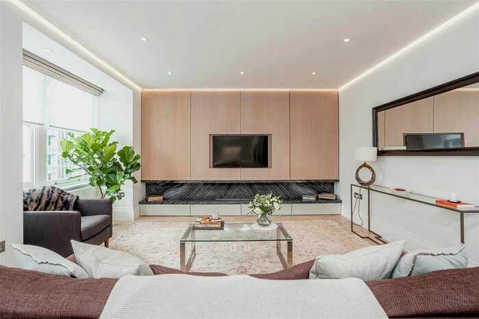 2 Bedroom Flat To Rent In Park Mansions, Knightsbridge, London, SW1X