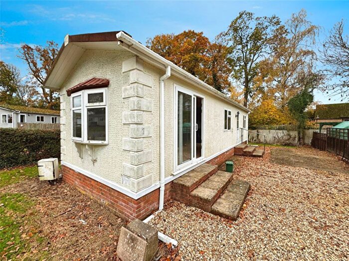 1 Bedroom Park Home To Rent In Bere Hill Caravan Site, Bere Hill, Whitchurch, Hampshire, RG28