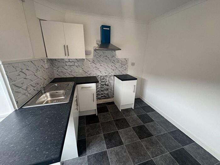 2 Bedroom Flat To Rent In Office Street, Porth, CF39