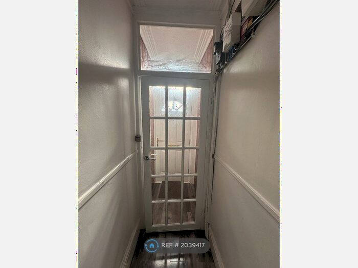 3 Bedroom End Of Terrace House To Rent In Meyrick Road, Sheerness, ME12