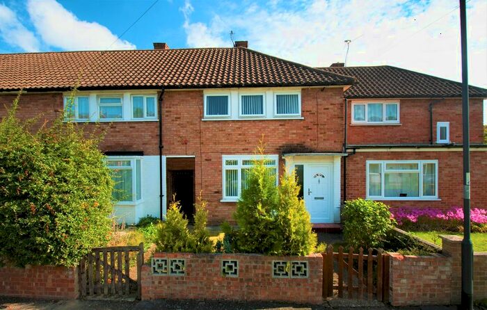 2 Bedroom Terraced House To Rent In Parry Green South, Slough, SL3